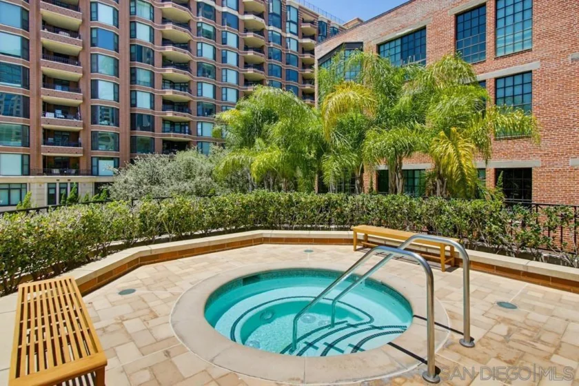 500 W Harbor #905 photo 45