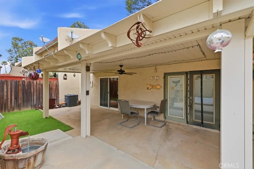 1304 Camelot Drive photo 36