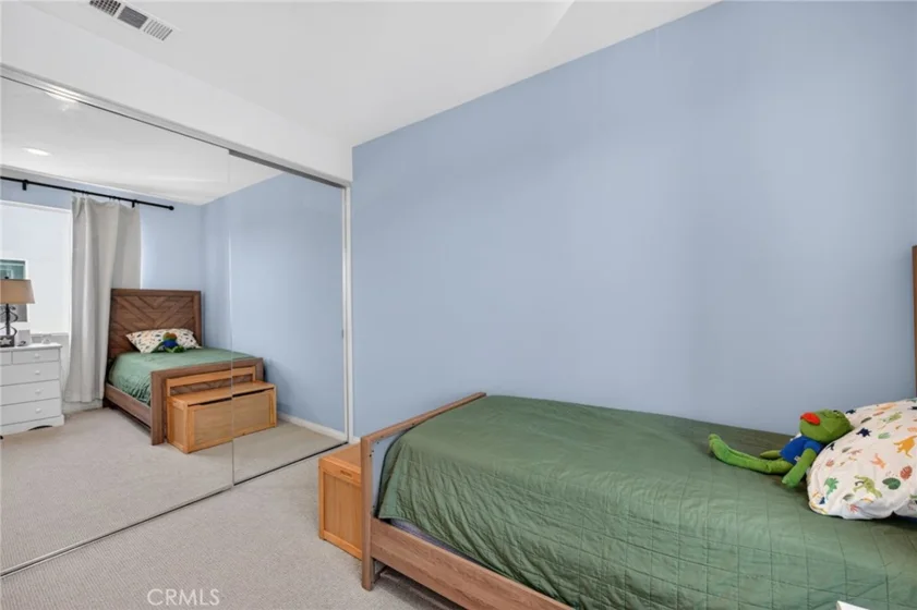 1016 E 4th photo 15
