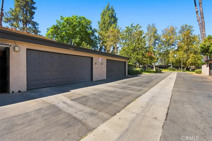 2749 Tropicana Drive photo 29