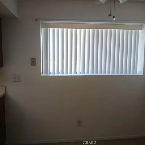2439 West Acacia Avenue photo 6