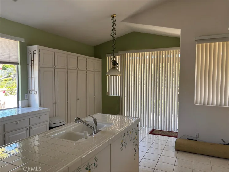 40614 Calle Galacia photo 22