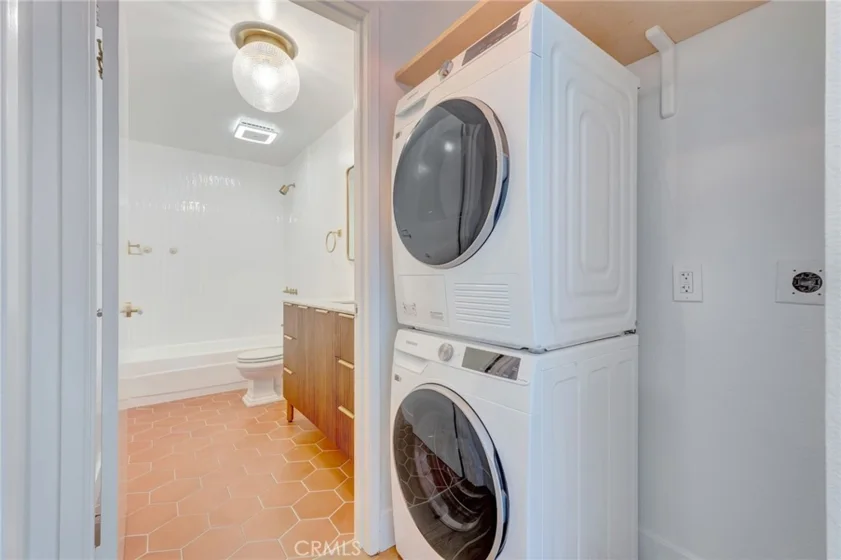 3707 E Livingston #306 photo 30