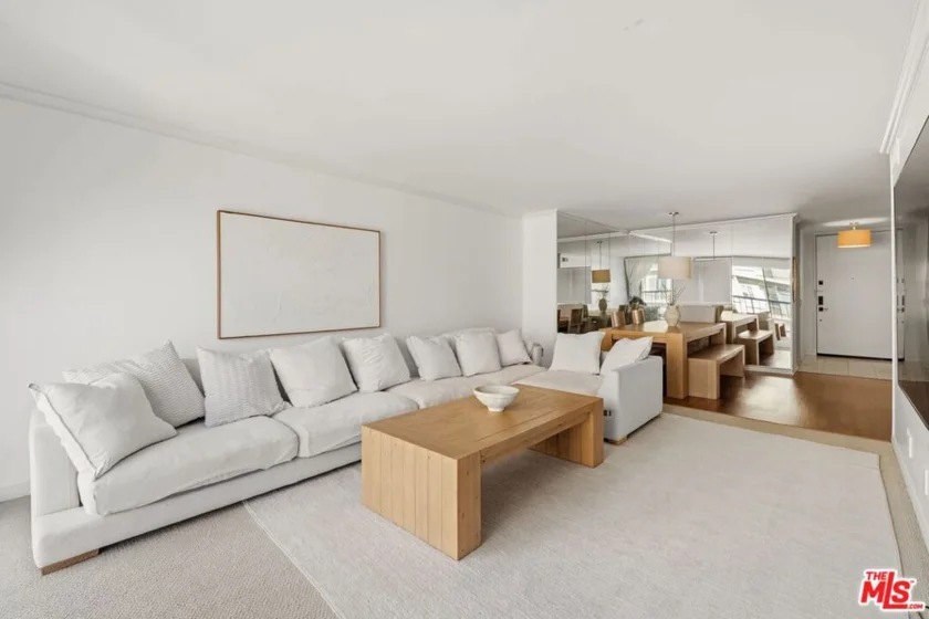 10751 Wilshire Boulevard #1206 photo 11