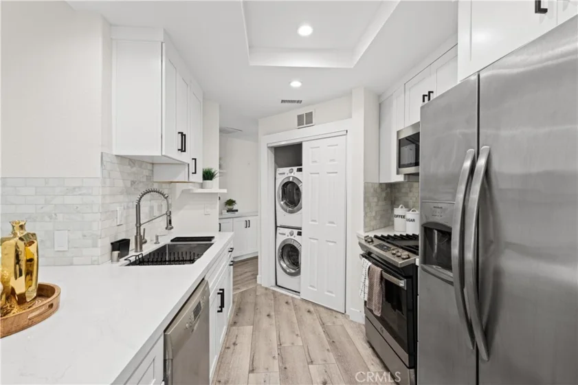 11949 Goshen Avenue #110 photo 13