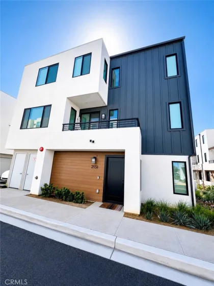 2131 Acara Circle photo 1