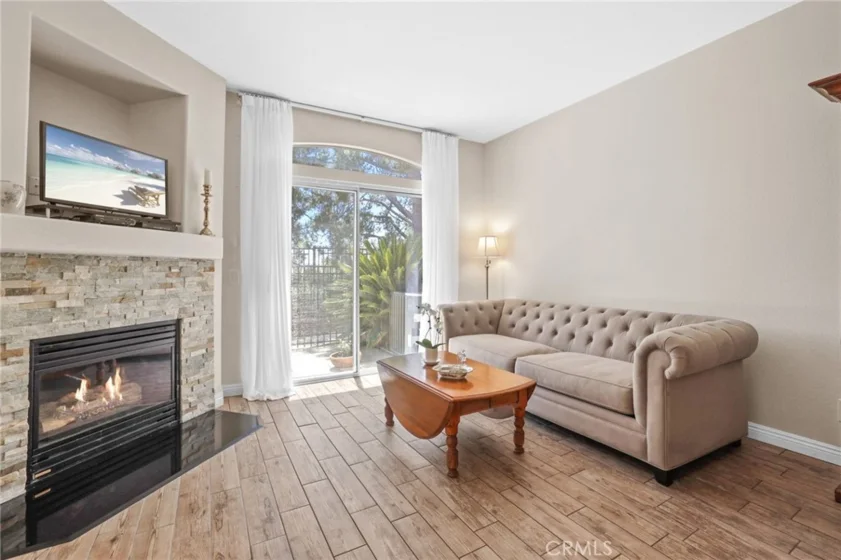 8 Veneto Lane photo 32