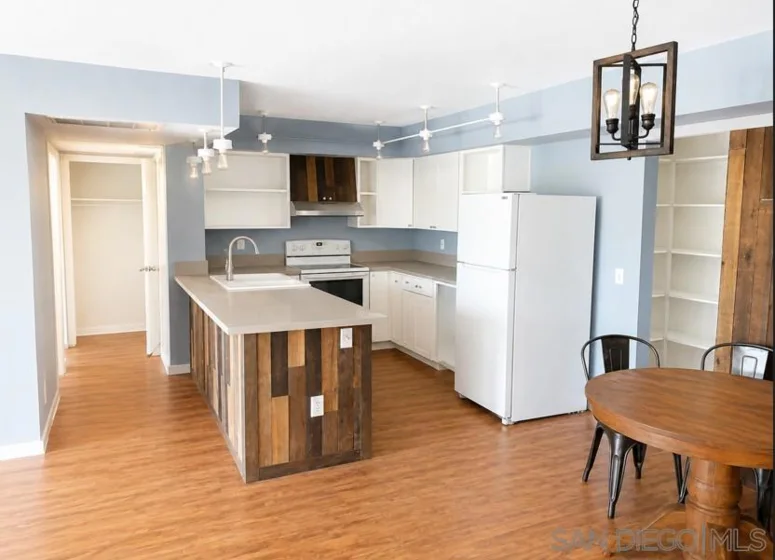 5885 El Cajon Boulevard #116 photo 2