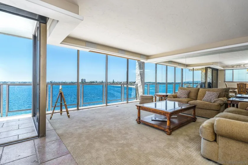 3860 Riviera Drive #402 photo 1