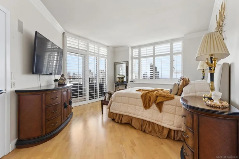 700 W Harbor Drive #1502 photo 12