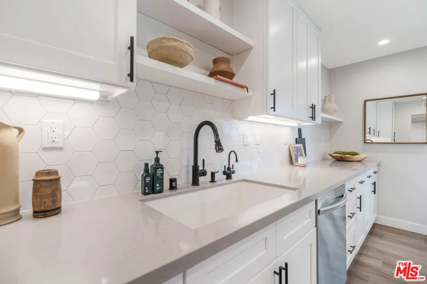 930 California Avenue #201 photo 11