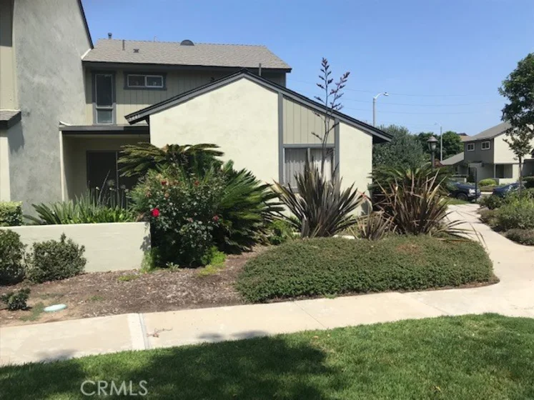 5441 Cajon Avenue photo 1