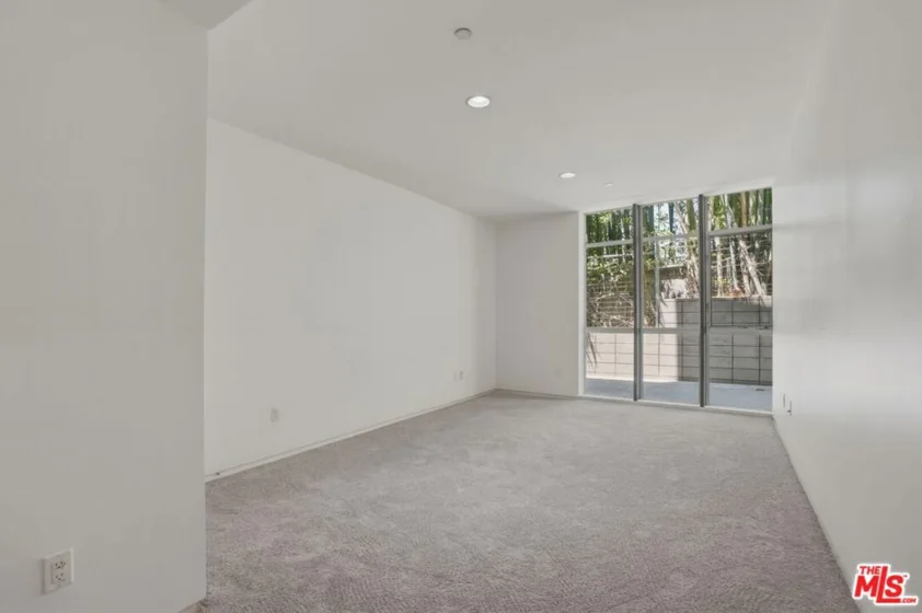 825 N Kings Road #1 photo 12