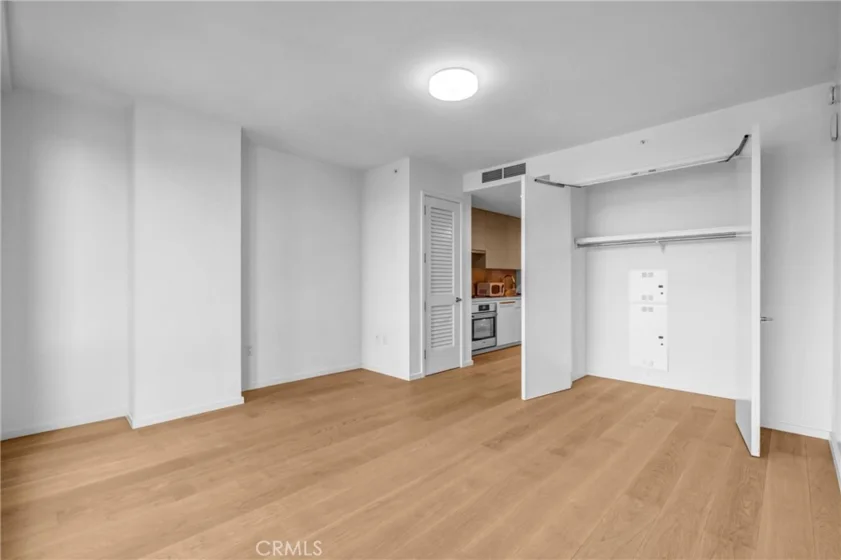 877 Francisco Street #1818 photo 32