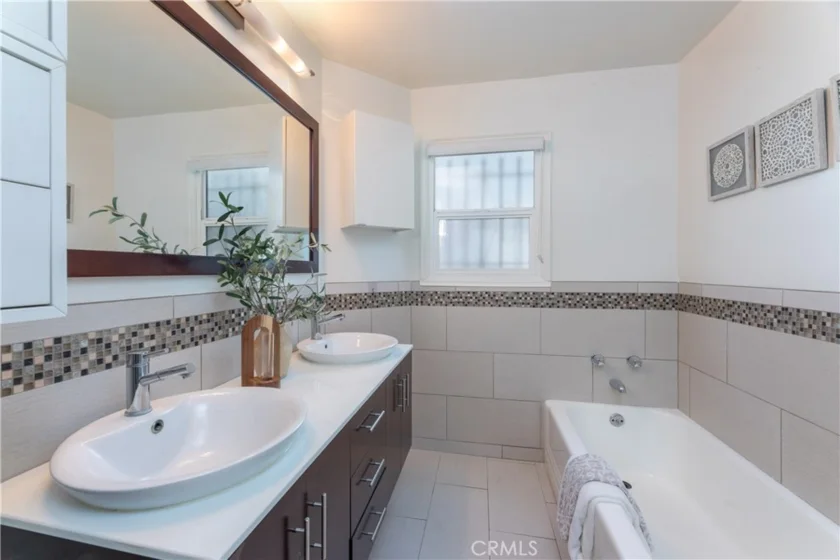 1014 E Carson Street #7 photo 19