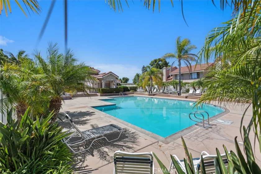 18261 Sanmian Court photo 36