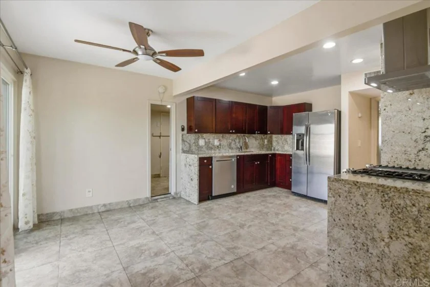 559 Oakdale Lane #C photo 6
