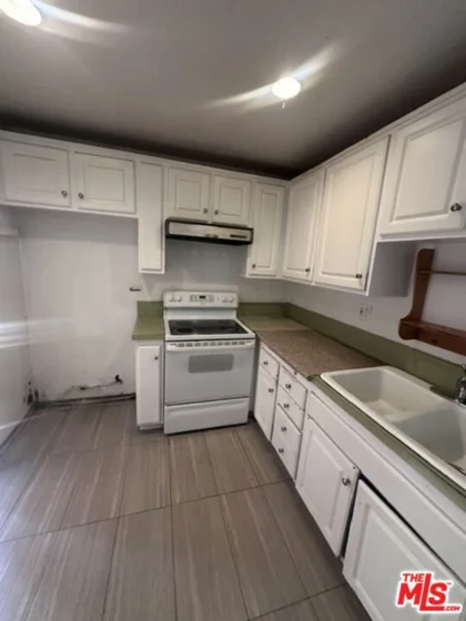 5033 Maytime Lane photo 7