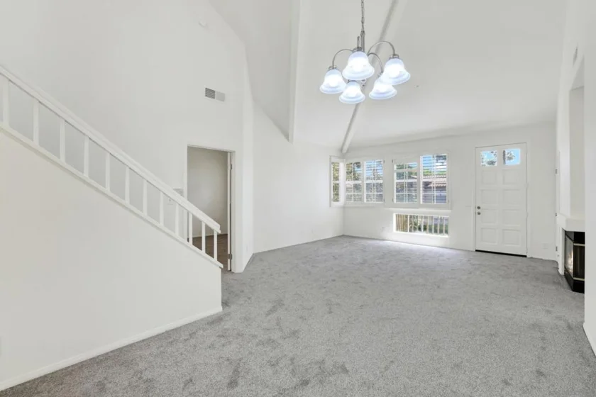 13450 Savanna photo 4