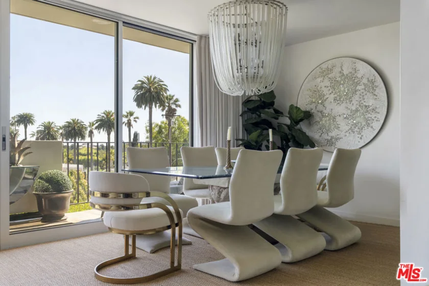 818 N Doheny Drive #302 photo 9