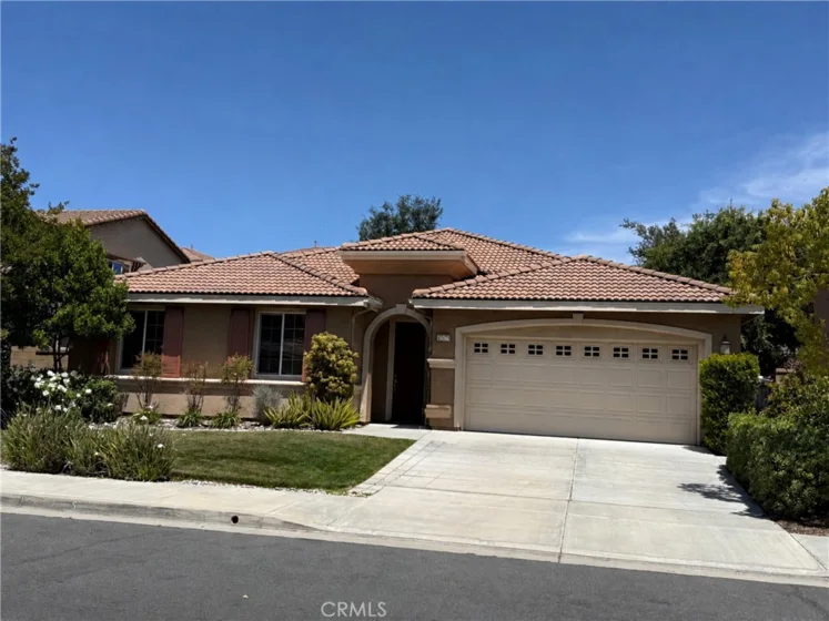 42570 Bradshaw Photo
