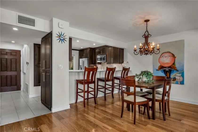 21555 Burbank Boulevard #47 photo 5