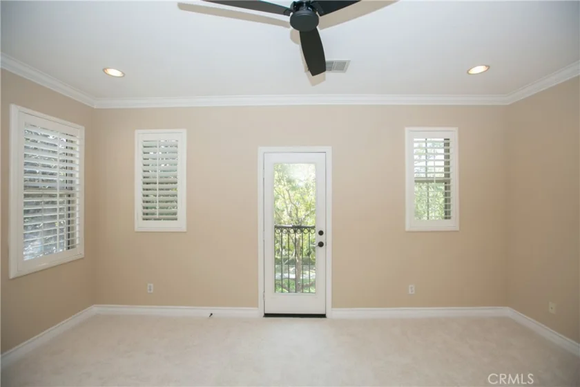 129 Chantilly photo 42