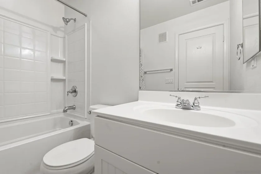 845 Harbor Cliff Way #305 photo 21