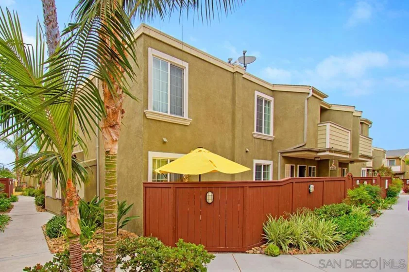 5402 Balboa Arms Drive #446 photo 1