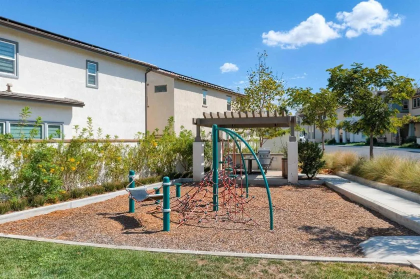619 Townsend Way photo 33