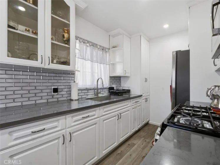 308 E Maple Apt 5 photo 10