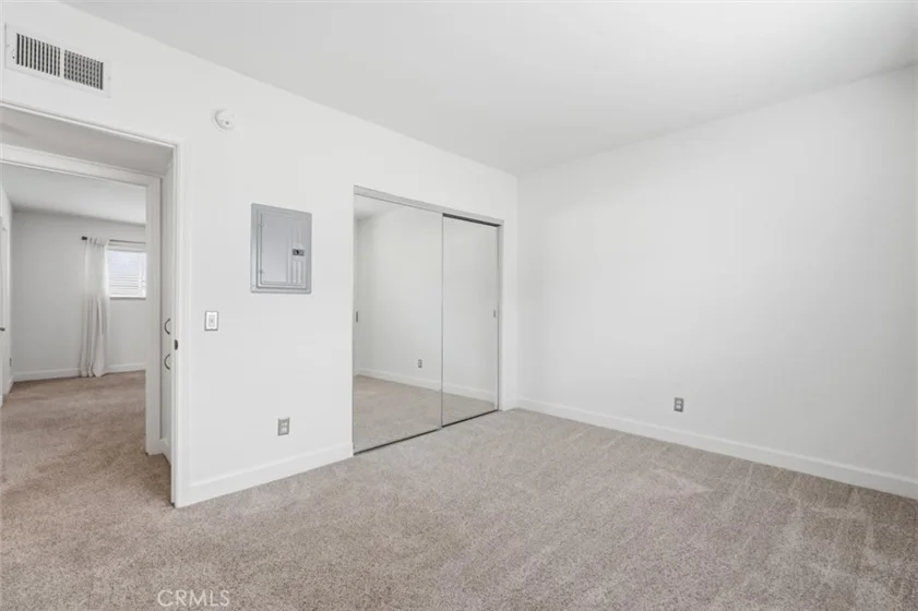 1747 Barry Avenue #106 photo 20