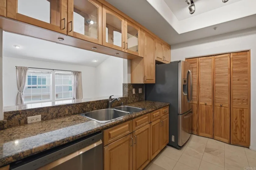 7548 Romeria Street photo 11