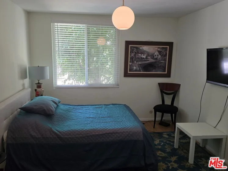 14315 Riverside Drive #105 photo 14