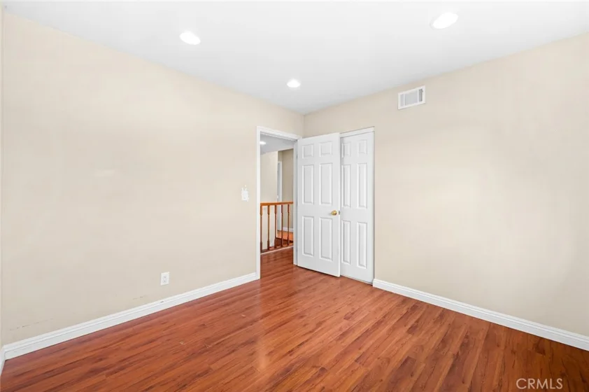 1804 W Glenoaks Avenue photo 14