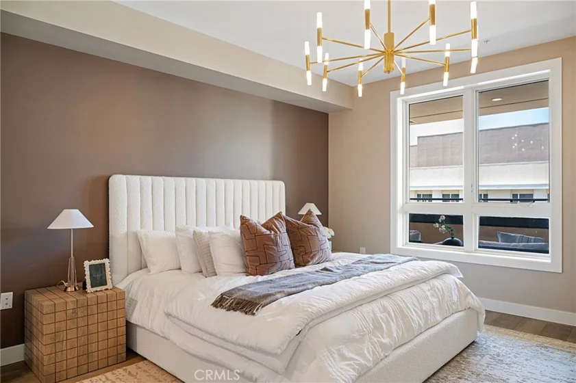 39 S Los Robles Avenue #6010 photo 14