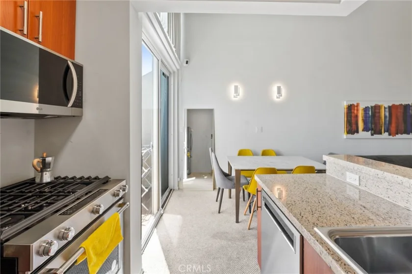 620 S Gramercy Place #412 photo 41