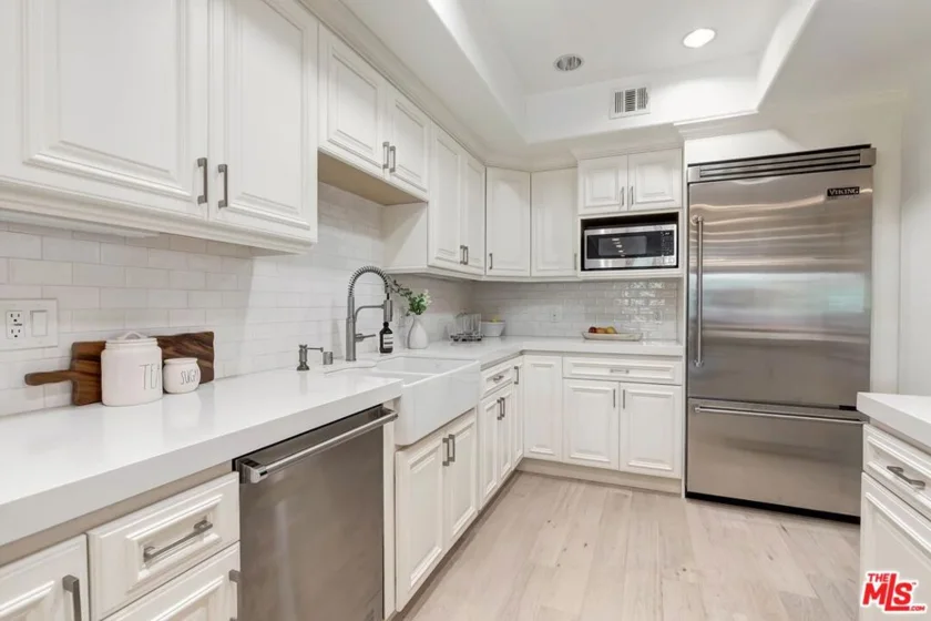 11715 Chenault Street #102 photo 9