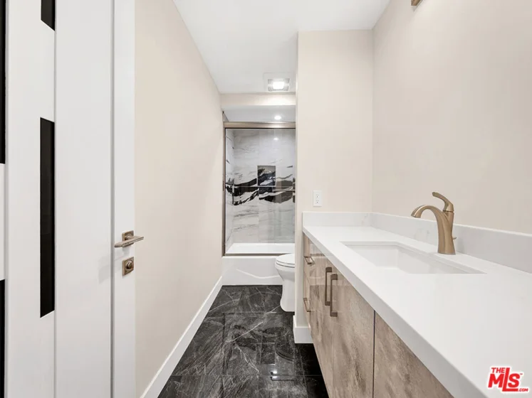 1325 Valley View Road #201 photo 12