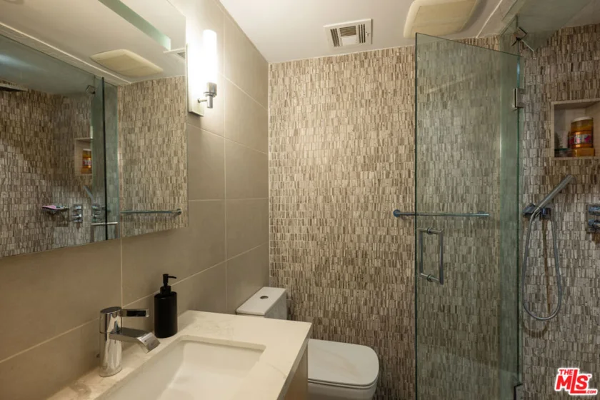 818 N Doheny Drive #1107 photo 6