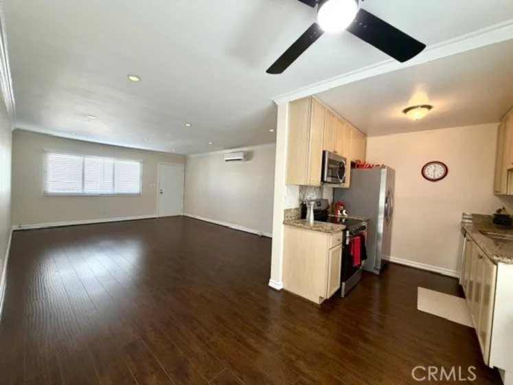 8650 Belford photo 5