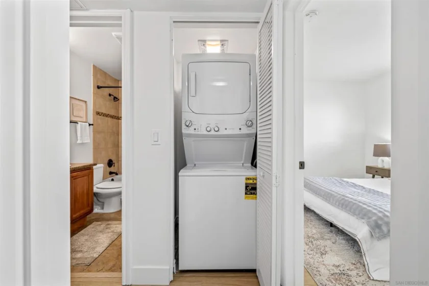 1030 Robinson Avenue #315 photo 19