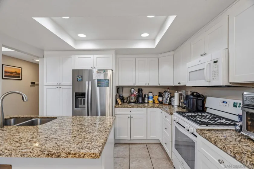 345 N Melrose Drive #H photo 8