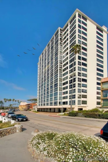 939 Coast #LB photo 1