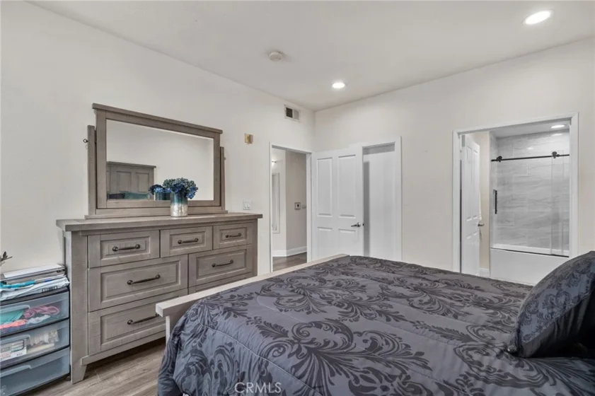 19350 Sherman Way #201 photo 15