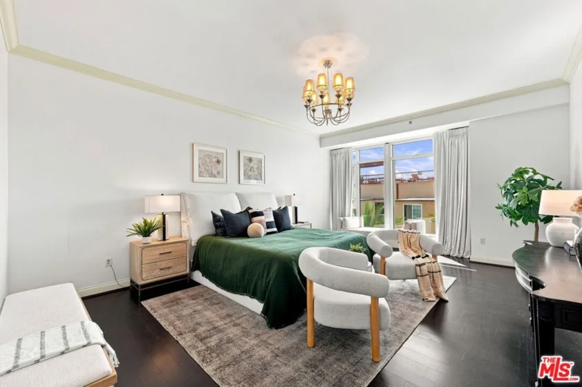 10800 Wilshire Boulevard #403 photo 27