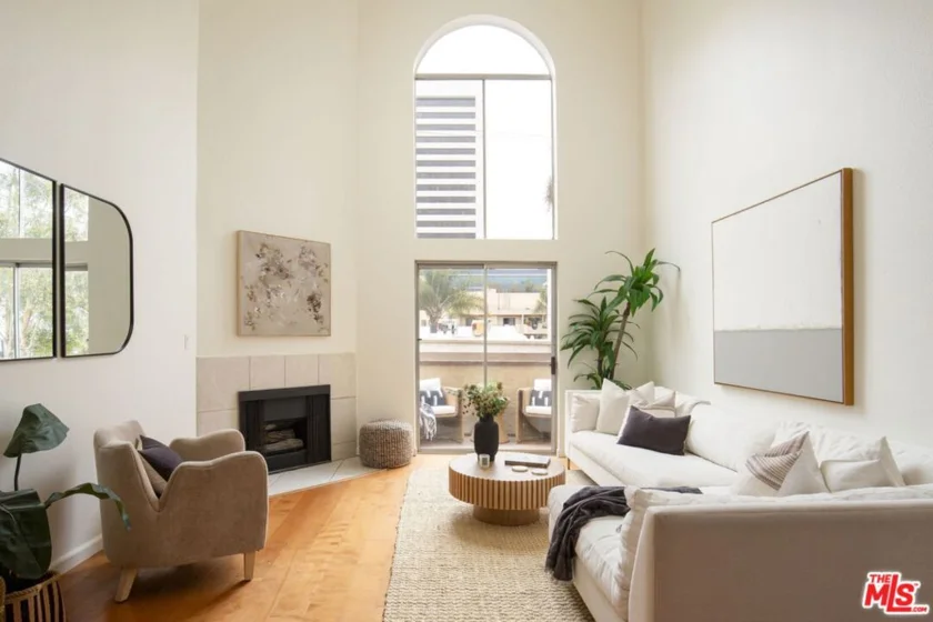 1639 Camden Avenue #303 photo 1