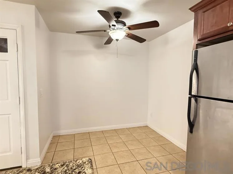 550 Graves Ave Unit 20 photo 3