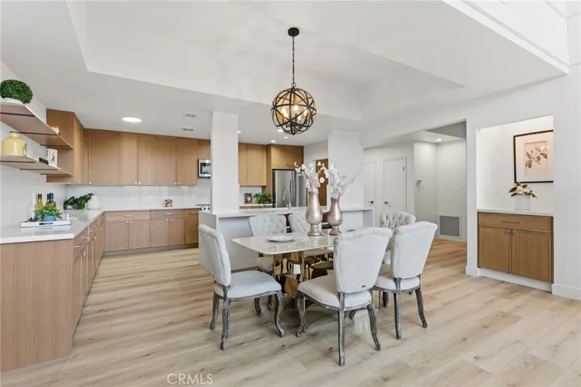 1880 Veteran Avenue #306 photo 3