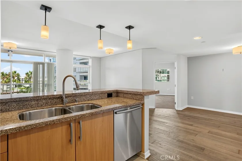 13650 Marina Pointe Drive #609 photo 20
